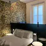 Niki O. Charme Apartment *