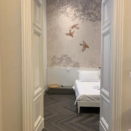 Niki O. Charme Parme