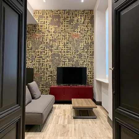 Niki O. Charme * Parma