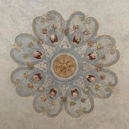 Niki O. Charme Appartement Parme